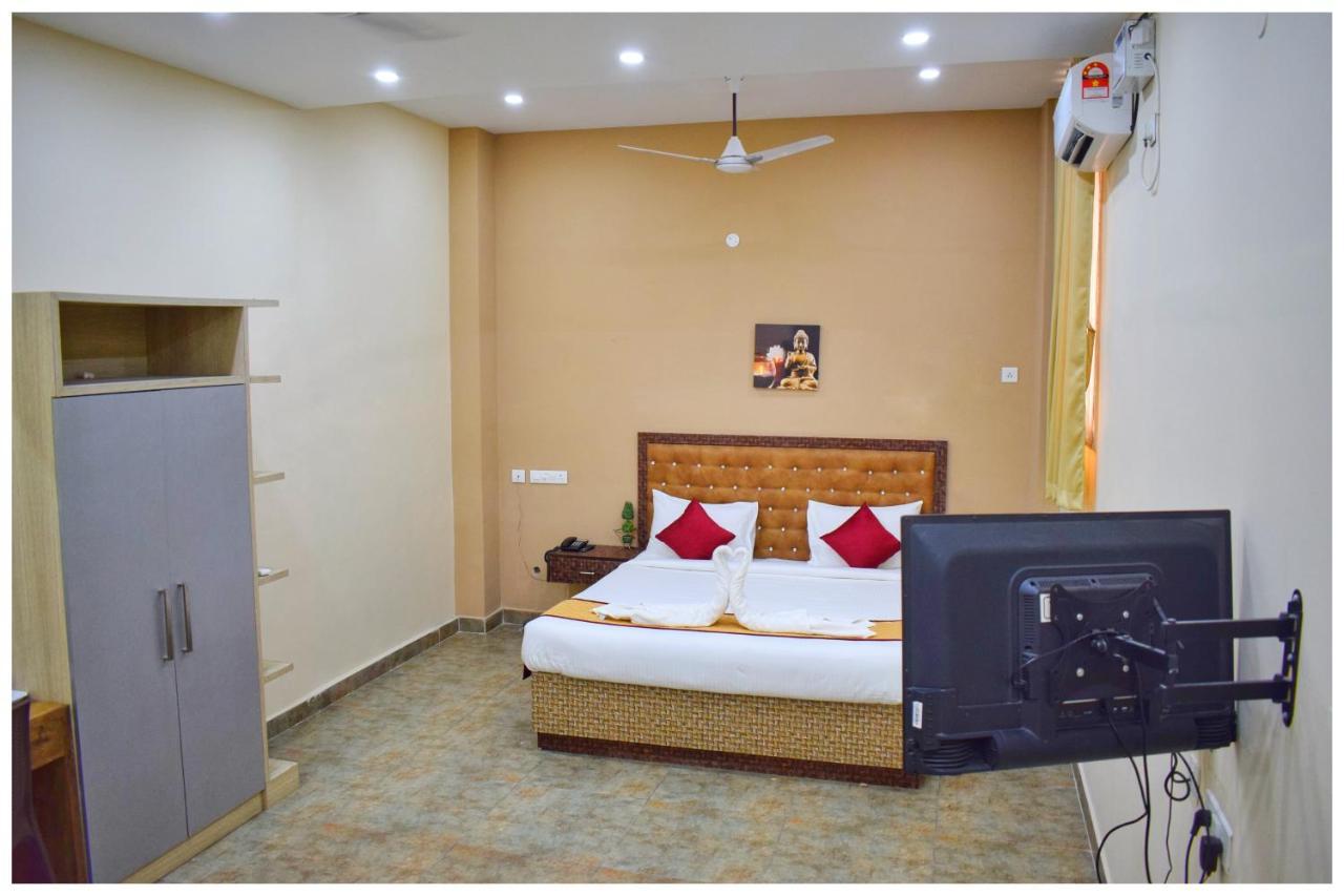 Villa Montecarlo Pondicherry Bagian luar foto