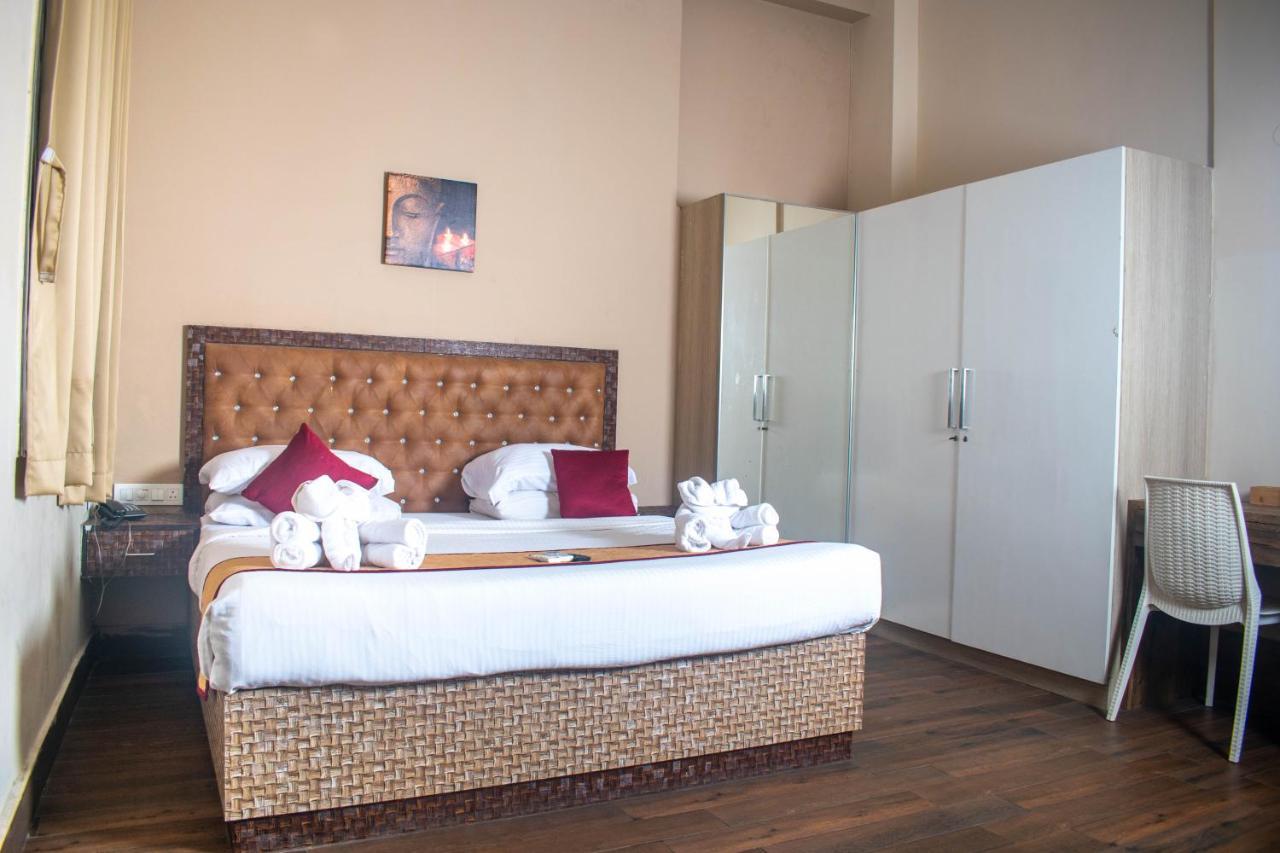Villa Montecarlo Pondicherry Bagian luar foto